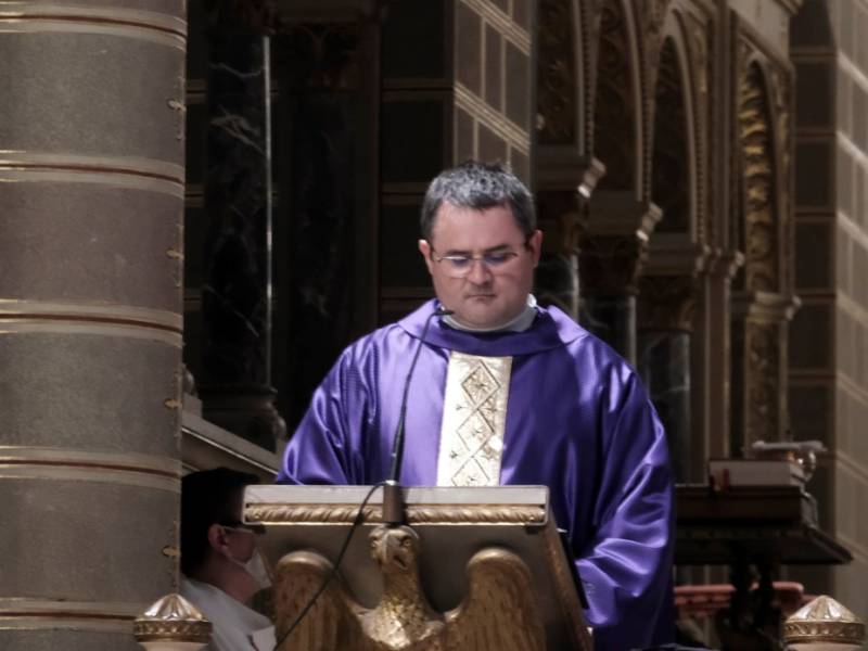 Elhunyt püspökök miséje (11).JPG